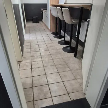 Apartman Five - 5 X Einzelzimmer - Tv - Wifi - Free Parking *